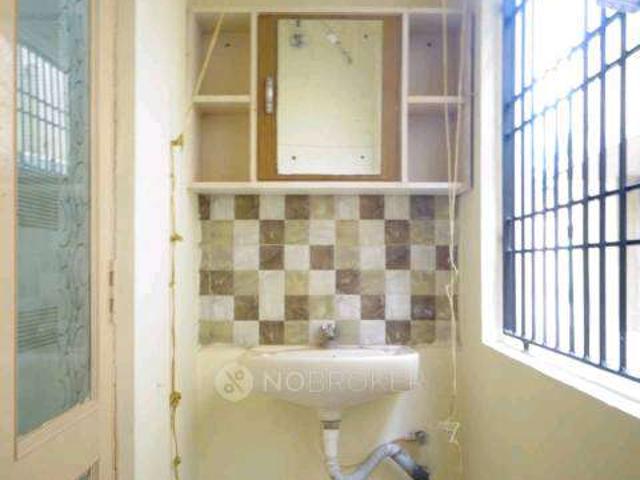 2 BHK Flat In Sriram Krupa For Sale In 828, 1st St, Elango