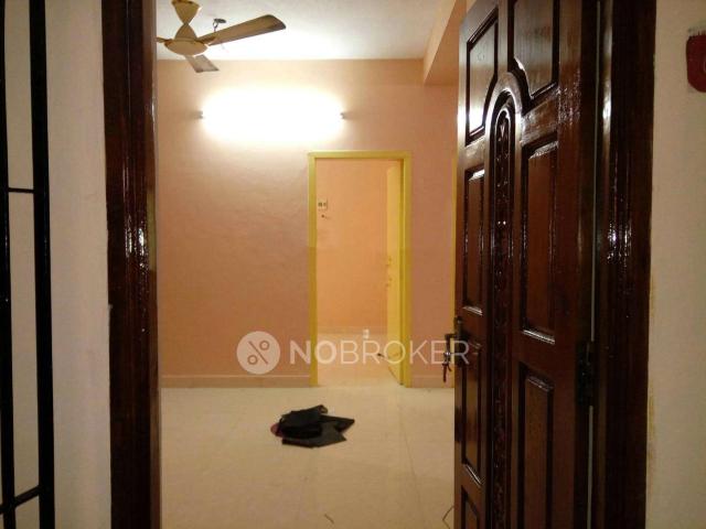 2 BHK Flat In Tulasi Flats for Rent In V39f+rfg, Sri Balaji Nagar, Urapakkam, Perungalathur, Tamil Nadu 603210, India