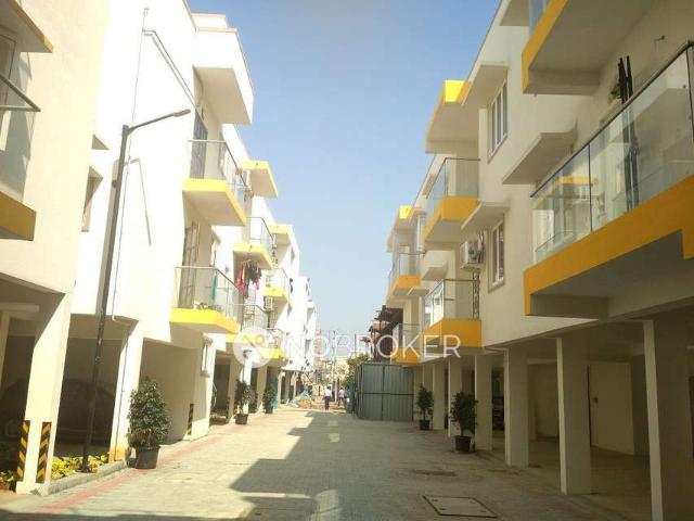 2 BHK Flat In Tulip Apartment For Sale In Brahmin Street Ko
