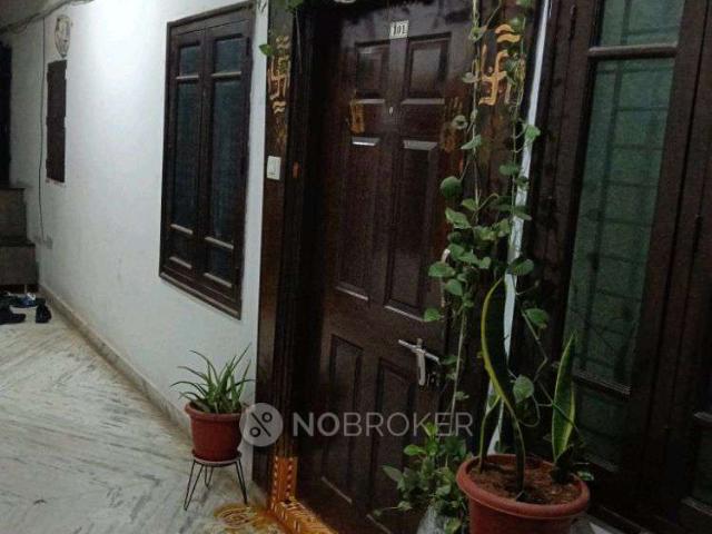 2 BHK Flat In Tanisha Pride Apartment for Rent In Yella Red