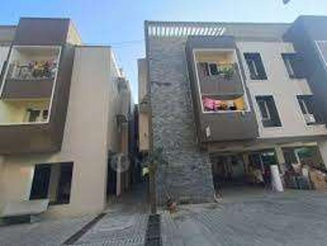 2 BHK Flat In Trinity Garden For Sale In Thoraipakkam, Chennai