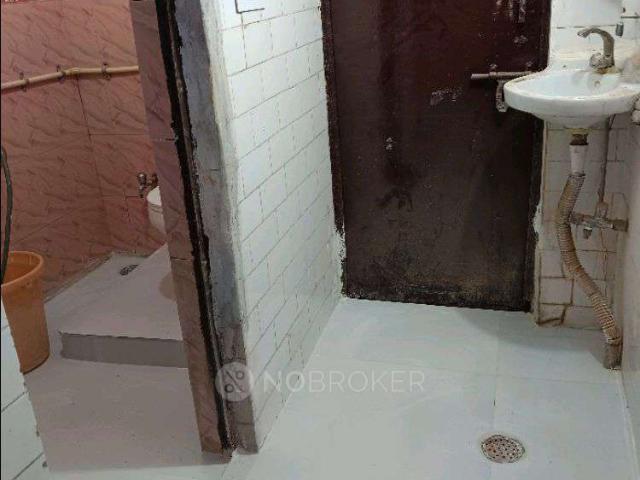 2 BHK Flat In Up Avas Vikas for Rent In Sector 17b