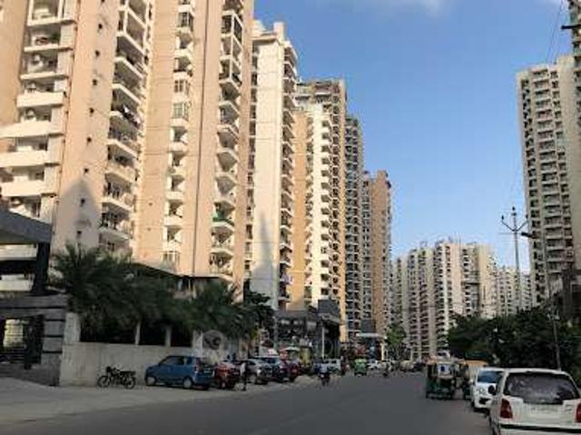 2 BHK Flat In Vvip Homes for Rent In Gaur City 2