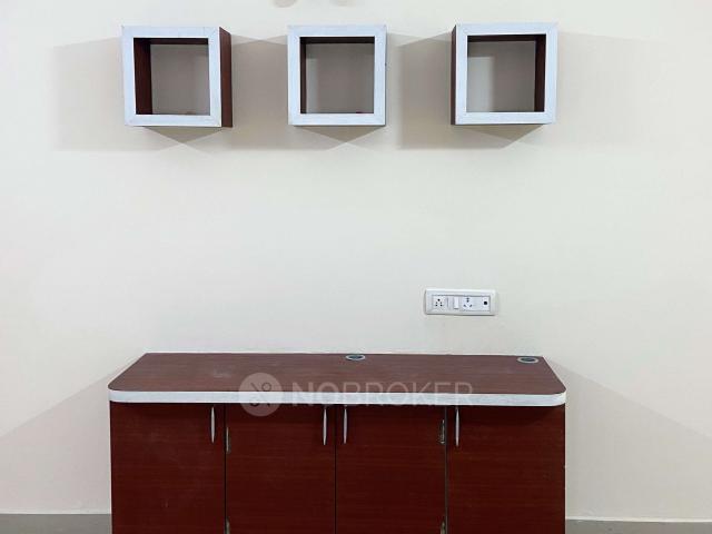 2 BHK Flat In Vaishno Grand Apartment, Manikonda for Rent In Manikonda