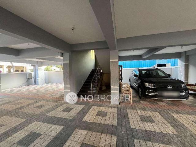 2 BHK Flat In Vaishnavi Apartyment For Sale In Kukatpally