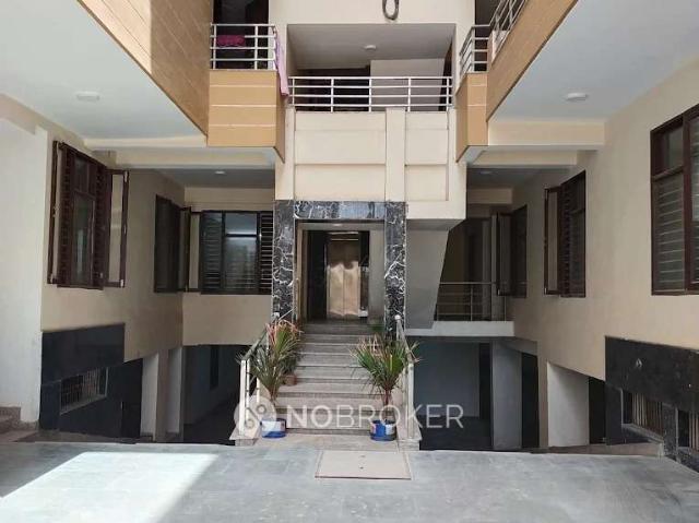 2 BHK Flat In Vanshika Apartment for Rent In Sector 69