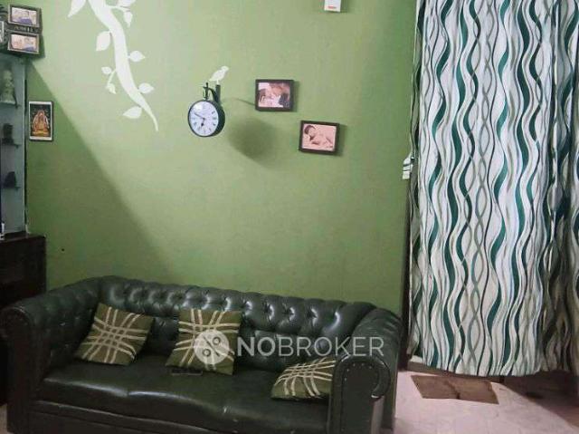 2 BHK Flat In Vasantha Flats for Rent In Velachery