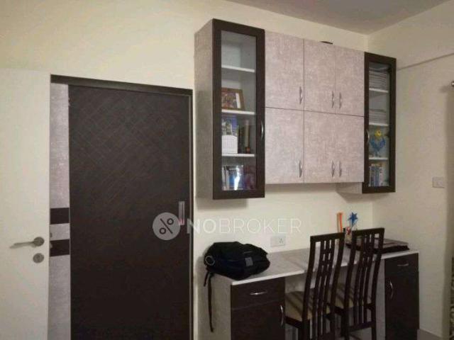 2 BHK Flat In Vars Parkwood for Rent In Bellandur