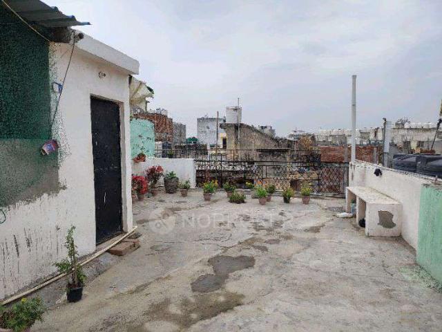 2 BHK Flat In Vatika For Sale In Paryavaran Complex