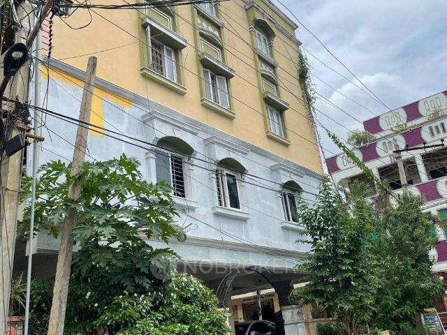 2 BHK Flat In Venkata Sai Nilayam, New Maruthi Nagar For Sale In Kothapet
