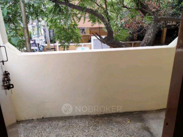 2 BHK Flat In Venkata Ramana Complex, Hig, Kphb for Rent In