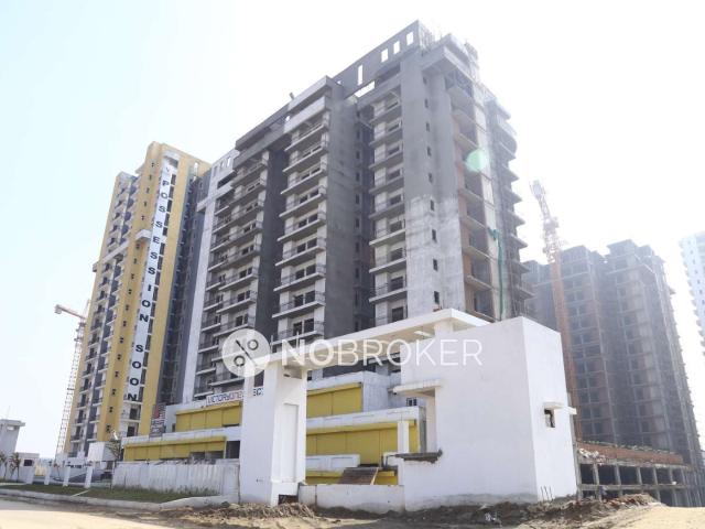 2 BHK Flat In Victoryone Amara For Sale In Sector 16
