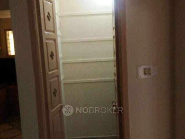 2 BHK Flat In Vignesh Villa For Sale In Velachery