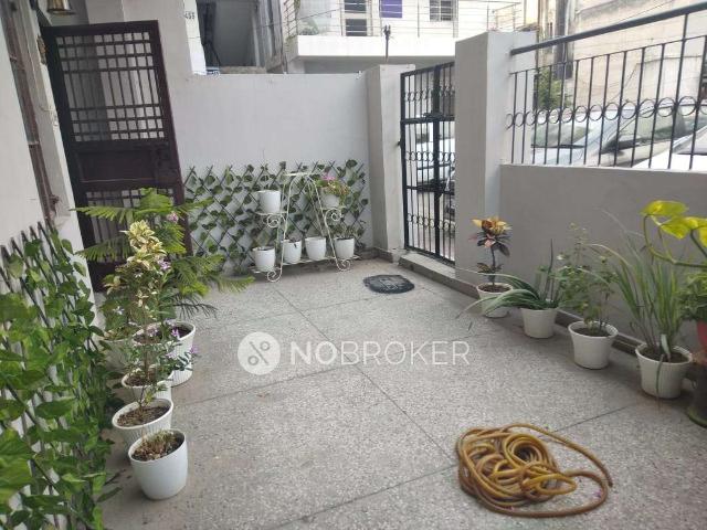 2 BHK Flat In Vikas Kunj for Rent In Vikas Puri