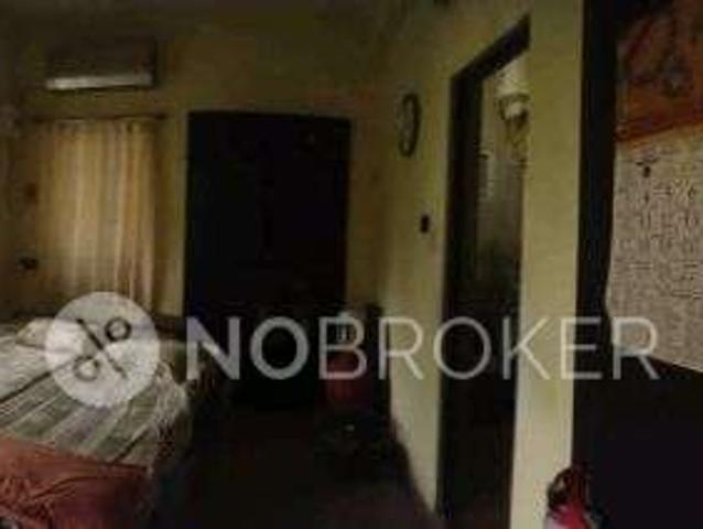 2 BHK Flat In Vijay Aparment For Sale In Selaiyur
