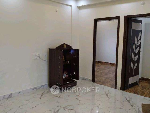 2 BHK Flat In Vinayaga Apartment For Sale In V R Nagar