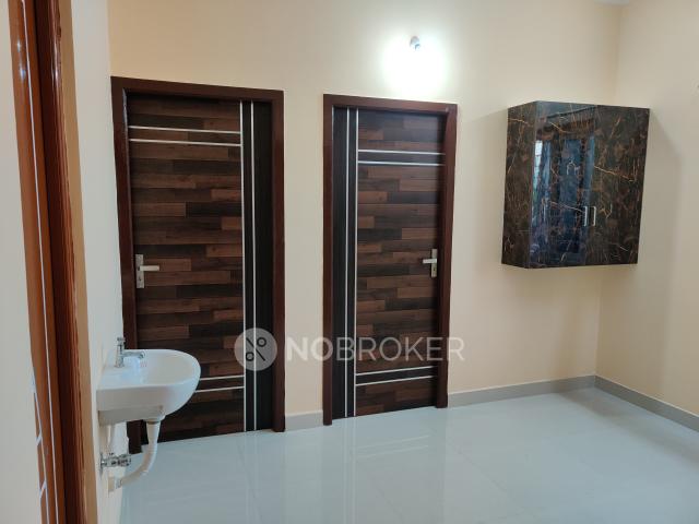 2 BHK Flat In Vs Nest for Rent In Medavakkam Bus Depot
