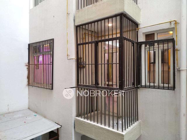 2 BHK Flat In Wave Executive Floors, Nh 24, Ghaziabad for Rent In Nh 24, Ghaziabad