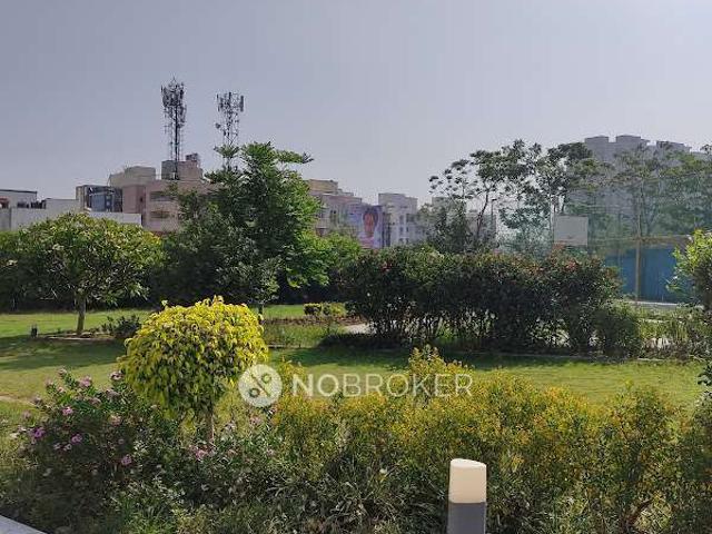 2 BHK Flat In Windows Cooperative Housing Society Ltd For Sa