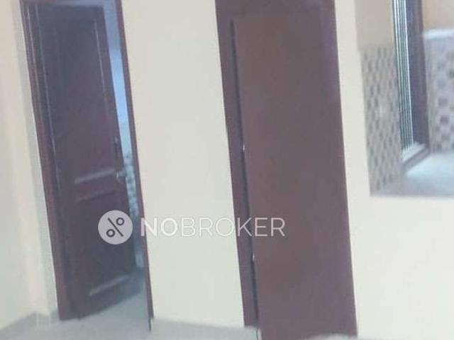 2 BHK Flat In Yadav Nivas for Rent In Sector 72