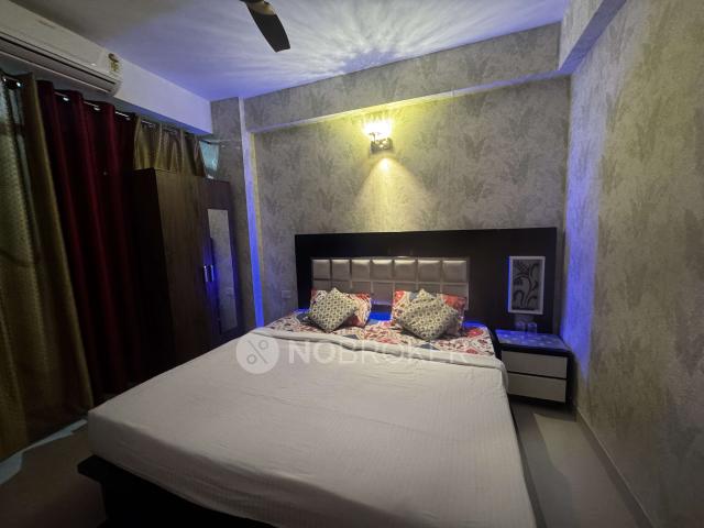 2 BHK Flat In Zara Aavaas Apartments, Gurugram for Rent In Gurugram