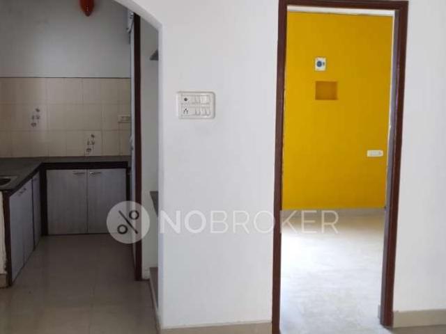 2 BHK Flat In Zenith Shrishti For Sale In Pallikaranai
