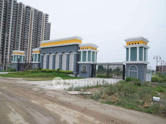 2 BHK Flat In 16th Parkview Gaur Yamuna City For Sale In Se