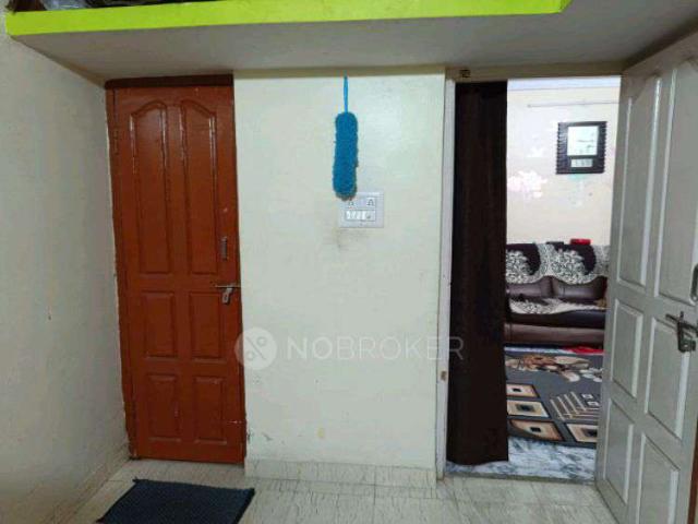 2 BHK House for Lease In Ayesha Clinic