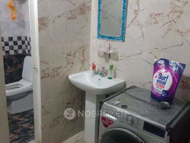 2 BHK House for Lease In Dakshinamurthy Temple Arch