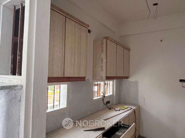 2 BHK House for Lease In Mallathahalli