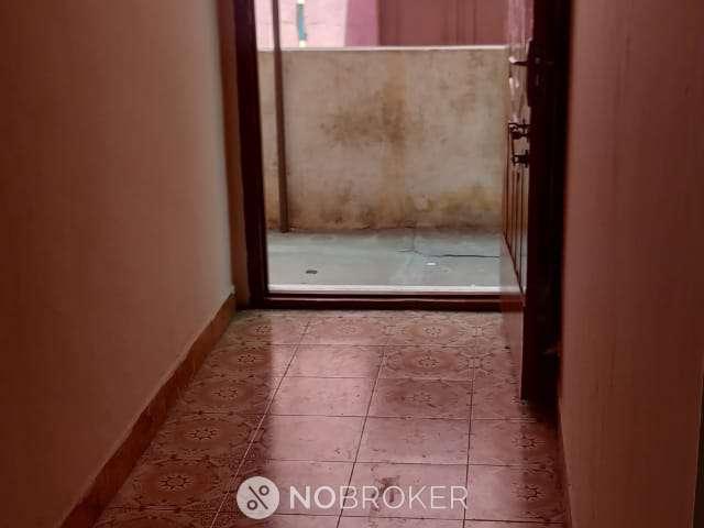 2 BHK House for Lease In Virugambakkam