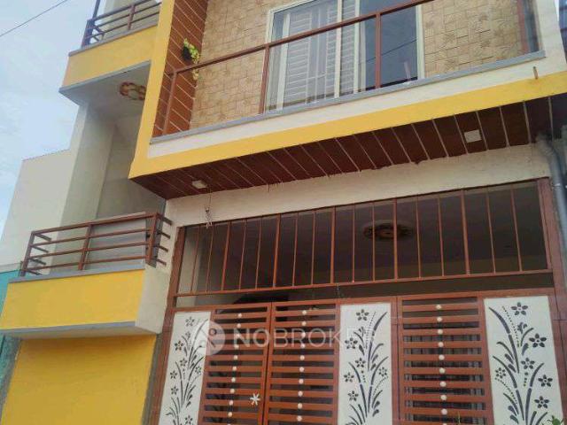 2 BHK House for Lease In Thanisandra Main Road