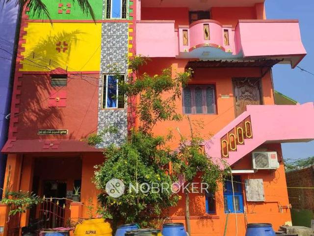 2 BHK House for Lease In Thirumullaivoyal