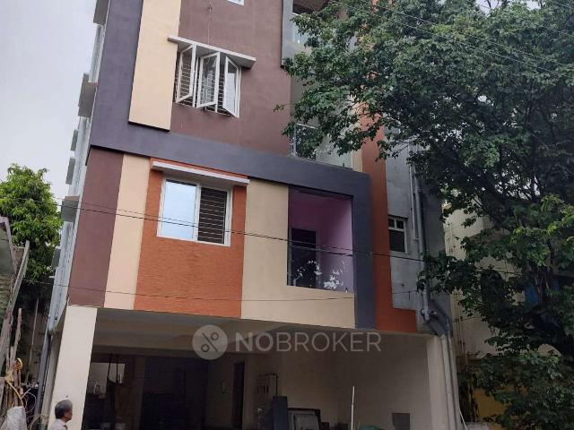 2 BHK House For Sale In Hindu Colony