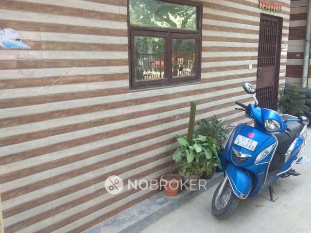 2 BHK House For Sale In Janakpuri