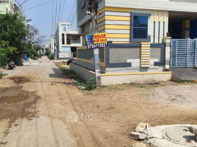 2 BHK House For Sale In Pedda Amberpet