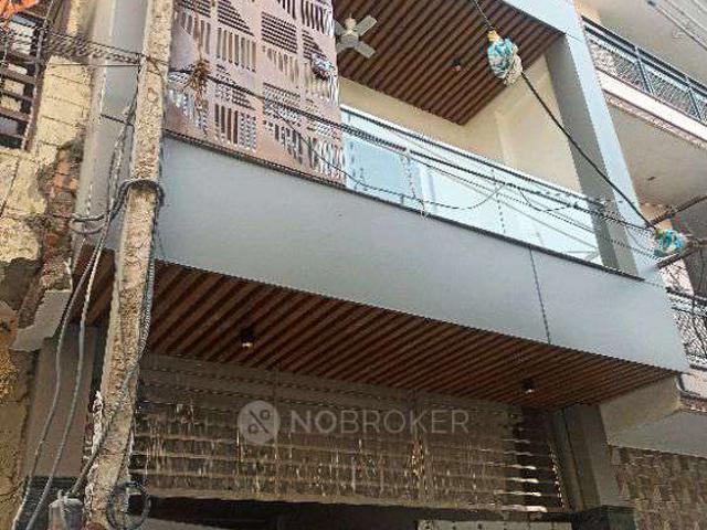2 BHK House for Rent In 4118, Laxmi Garden, Sector 11