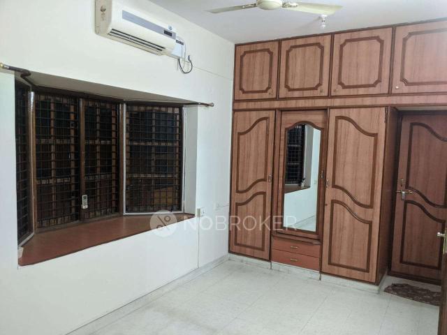 2 BHK House for Rent In 2037, 18 B Main Rd