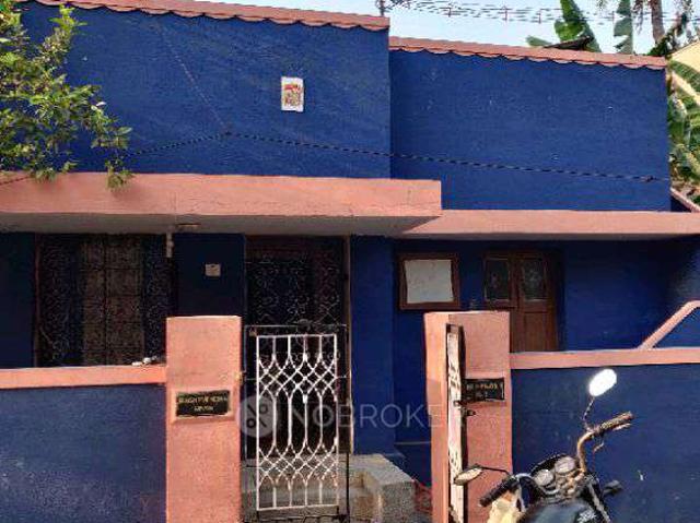 2 BHK House for Rent In Alagirisamy Street
