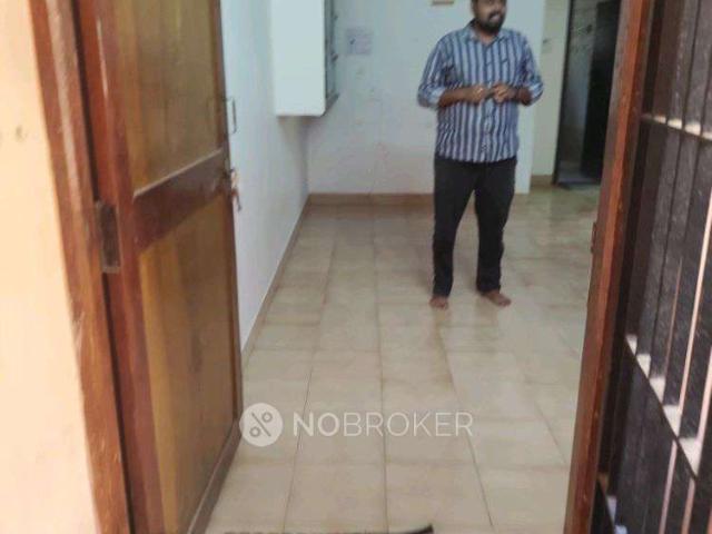 2 BHK House for Rent In Ambattur Railway Station