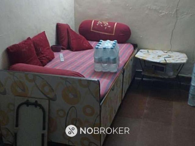 2 BHK House for Rent In Bandra West