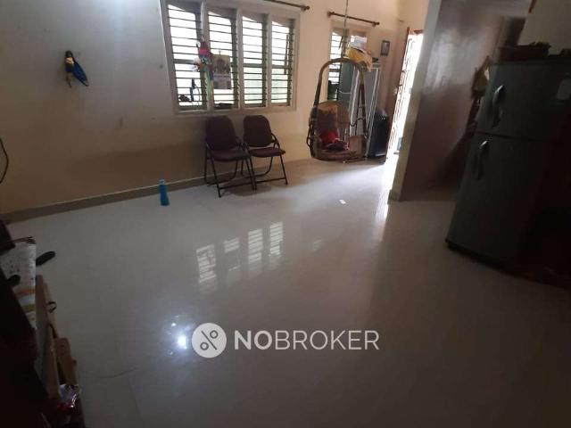 2 BHK House for Rent In 6