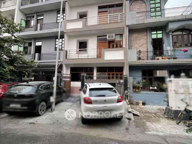2 BHK House for Rent In Beta Ii