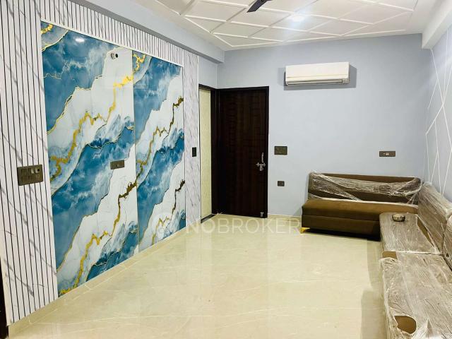 2 BHK House for Rent In Block J, Ashok Vihar Phase Iii Exte