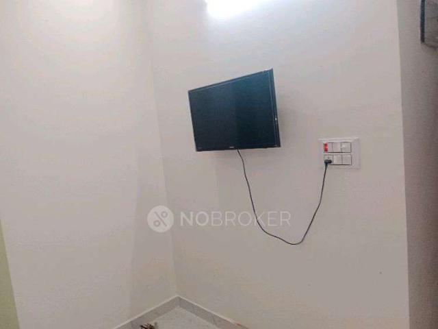 2 BHK House for Rent In Ccvw+j7f, Kambakshpur, Noida, Uttar