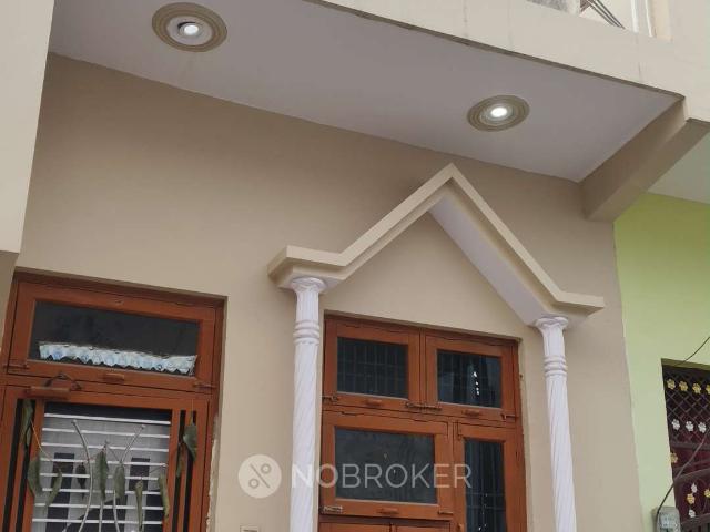 2 BHK House for Rent In Chhapraula