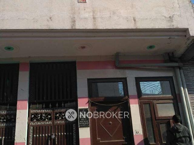 2 BHK House for Rent In Crossings Republik