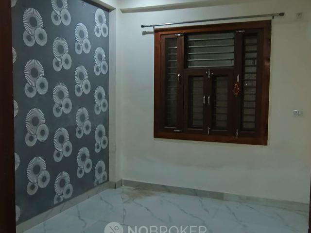 2 BHK House for Rent In Crossings Republik