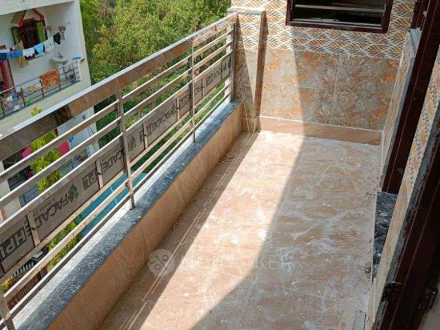 2 BHK House for Rent In Ecotech Iii