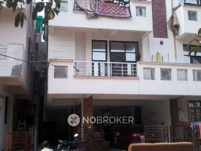 2 BHK House for Rent In Indirapuram